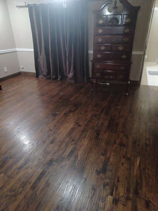 3439 Racquet Club Dr in Grand Prairie, TX - Building Photo
