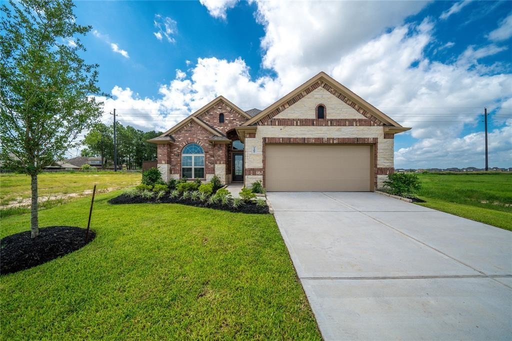 7307 Saddle Tree Dr in Spring, TX - Building Photo