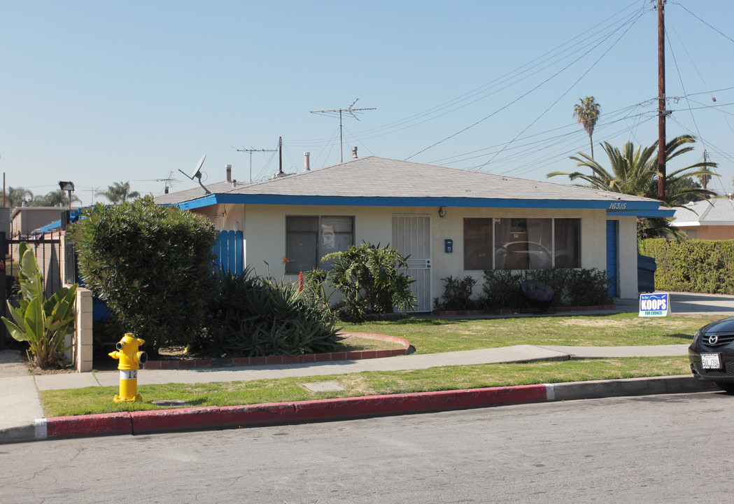 16315 Cornuta Ave in Bellflower, CA - Building Photo