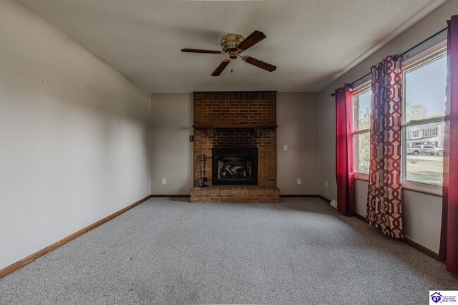 1900 Clearview Dr in Elizabethtown, KY - Building Photo - Building Photo