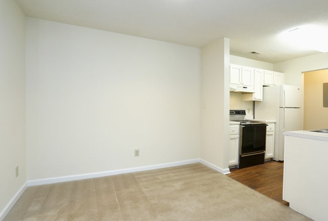 Summit at Avent Ferry in Raleigh, NC - Building Photo - Interior Photo