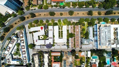 142 San Vicente Blvd in Santa Monica, CA - Building Photo - Building Photo