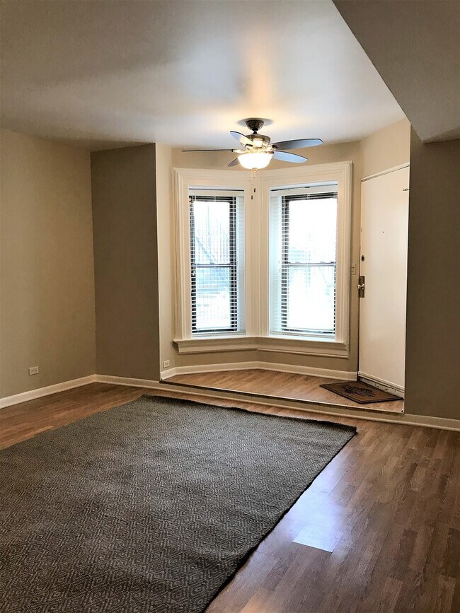 750 S Oakley Blvd in Chicago, IL - Building Photo - Building Photo