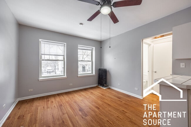 property at 4031 N Kenmore Ave