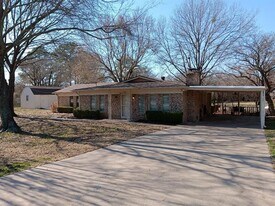 519 Jolly Dr in Gun Barrel City, TX - Building Photo