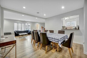 167 Rockwood Pl in Englewood, NJ - Building Photo - Building Photo