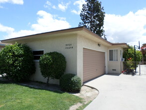 10520 Myrtle St in Downey, CA - Building Photo - Building Photo