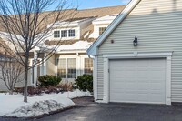 602 Autumn Ridge Dr in Ayer, MA - Foto de edificio - Building Photo