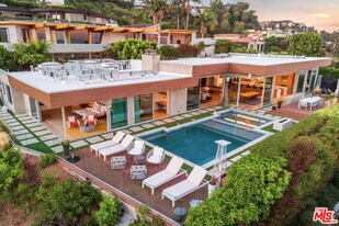 1429 Devlin Dr in Los Angeles, CA - Building Photo