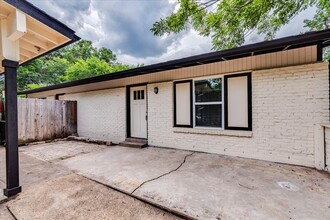 1403 Braes Ridge Dr in Austin, TX - Building Photo - Building Photo