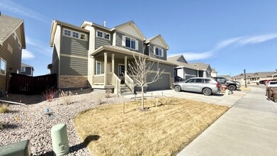 409 Luminous Dr in Windsor, CO - Building Photo - Building Photo