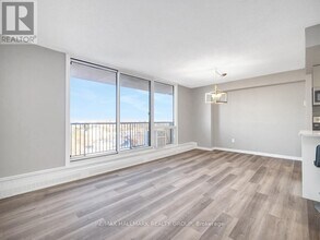 665 Bathgate Dr in Ottawa, ON - Building Photo - Building Photo