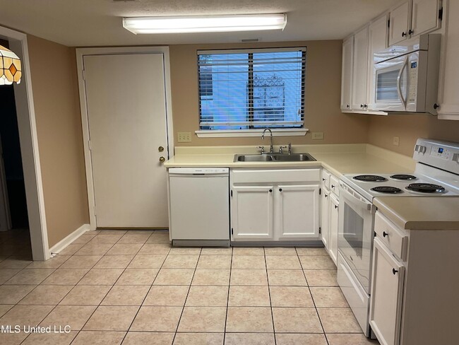 139 Lakebend Cir in Brandon, MS - Building Photo - Building Photo