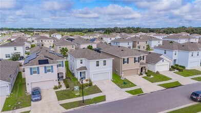 2855 Maiden Grass Isle in Wesley Chapel, FL - Foto de edificio - Building Photo