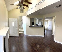 12010 Grey Fawn Path in Austin, TX - Building Photo - Building Photo