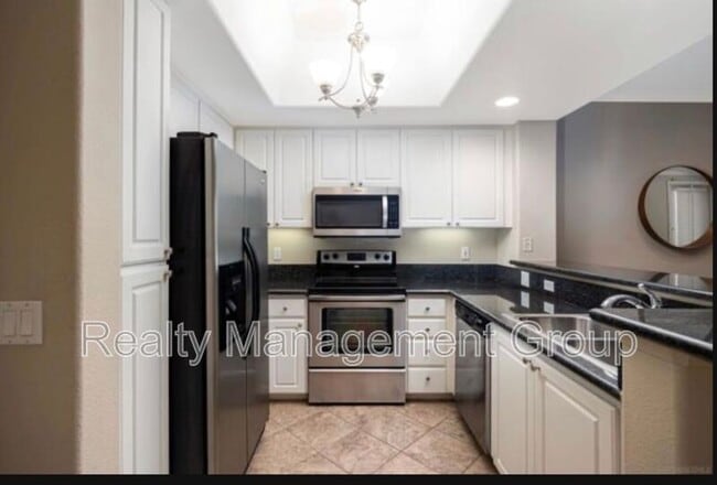 property at 9253 Regents Rd