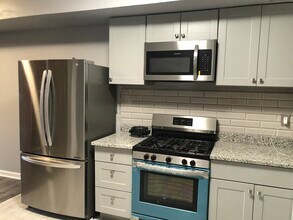 405 S Vincent St in Baltimore, MD - Building Photo - Building Photo