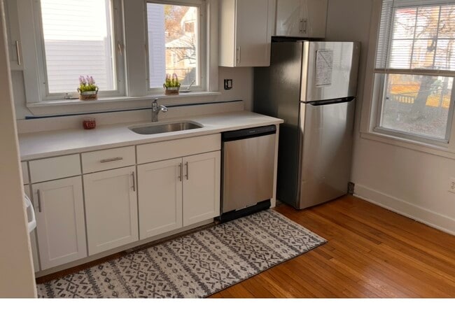 46 Lawn Ave, Unit 2 bedroom no pets