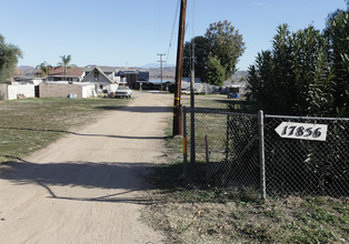 17856 Grand Ave in Lake Elsinore, CA - Building Photo - Building Photo