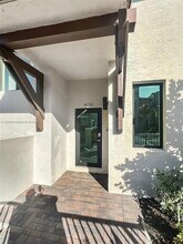 4236 NW 82nd Ave, Unit 2 in Doral, FL - Building Photo - Building Photo