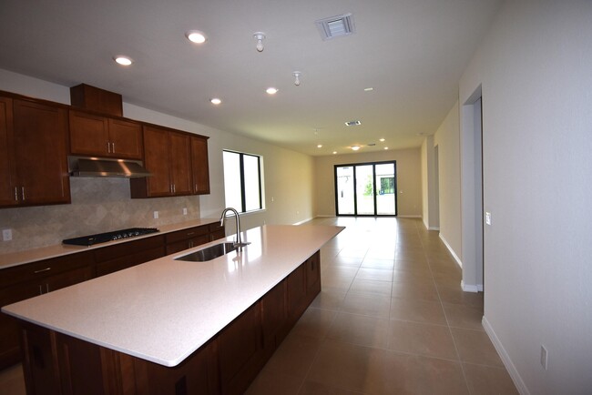 4758 Chantilly Rd in Wellington, FL - Building Photo - Building Photo