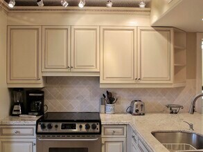101 Ocean Bluffs Blvd in Jupiter, FL - Building Photo - Building Photo