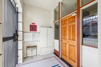 2906 San Bruno Ave in San Francisco, CA - Building Photo - Interior Photo