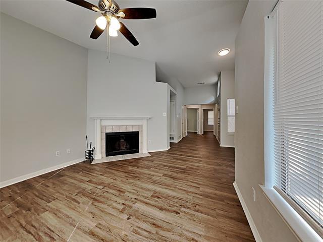 943 Gaynor Ave in Duncanville, TX - Building Photo - Building Photo