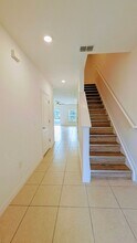 4746 Spatter Dock St in Tampa, FL - Building Photo - Building Photo