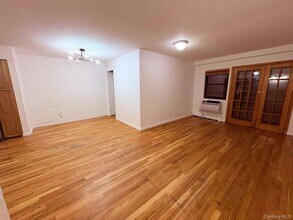 71-38 162nd St in Queens, NY - Building Photo - Building Photo