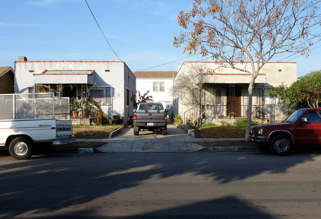 941-947 S Grevillea Ave in Inglewood, CA - Foto de edificio