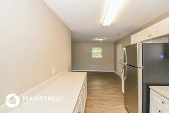 6260 Merrill Rd in Jacksonville, FL - Foto de edificio - Building Photo