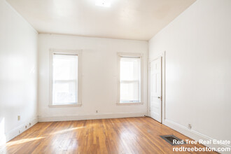 1 Cobden St, Unit 1 in Boston, MA - Building Photo - Building Photo