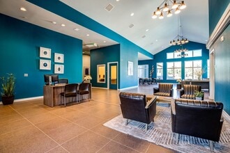 Panorama in Snoqualmie, WA - Foto de edificio - Building Photo