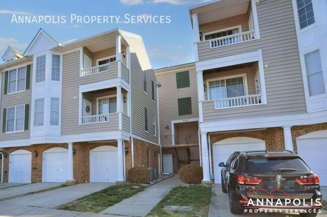 504 Mathias Hammond Way