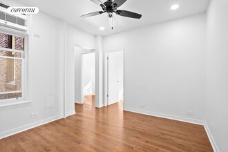 51 Bank St in New York, NY - Building Photo - Building Photo