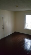 5217 Kenwood Rd in Cincinnati, OH - Building Photo - Building Photo