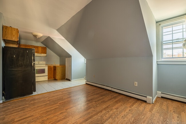 56 Park Ave in Bridgeport, CT - Building Photo - Building Photo