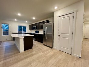 715 184th St Ct E in Spanaway, WA - Building Photo - Building Photo