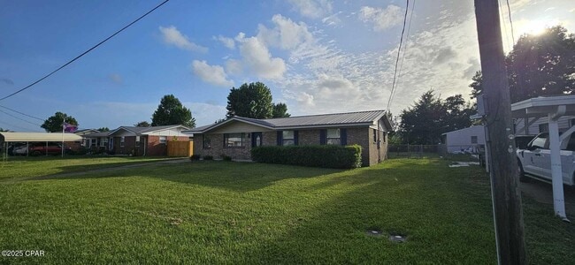 137 Santee Dr in Panama City, FL - Building Photo - Building Photo