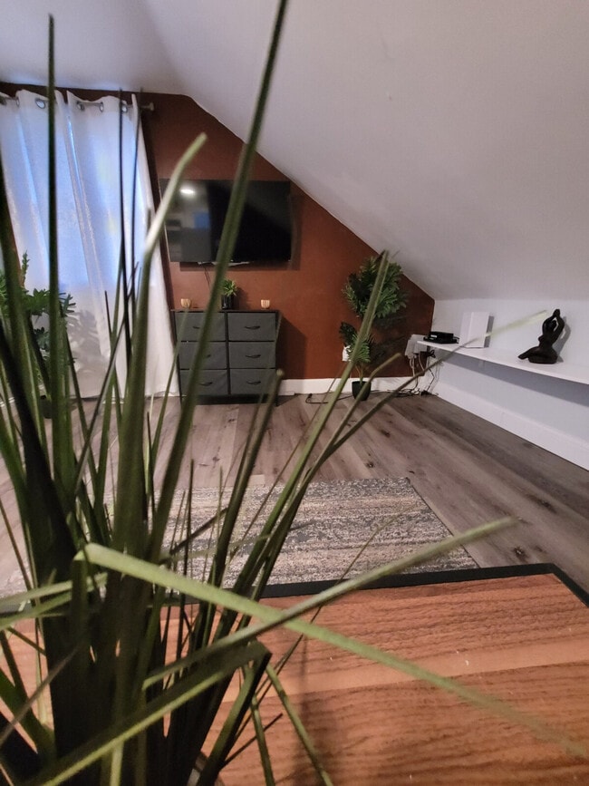 3 Dean Ave in Johnston, RI - Building Photo - Building Photo