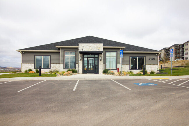 Tallgrass Apartments in Rapid City, SD - Foto de edificio - Building Photo