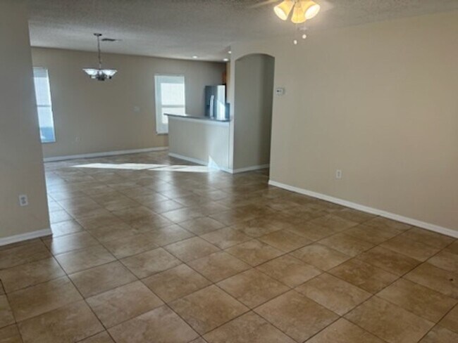 248 Owenshire Cir in Kissimmee, FL - Building Photo - Building Photo