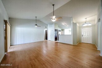 18615 N 30th Pl in Phoenix, AZ - Building Photo - Building Photo