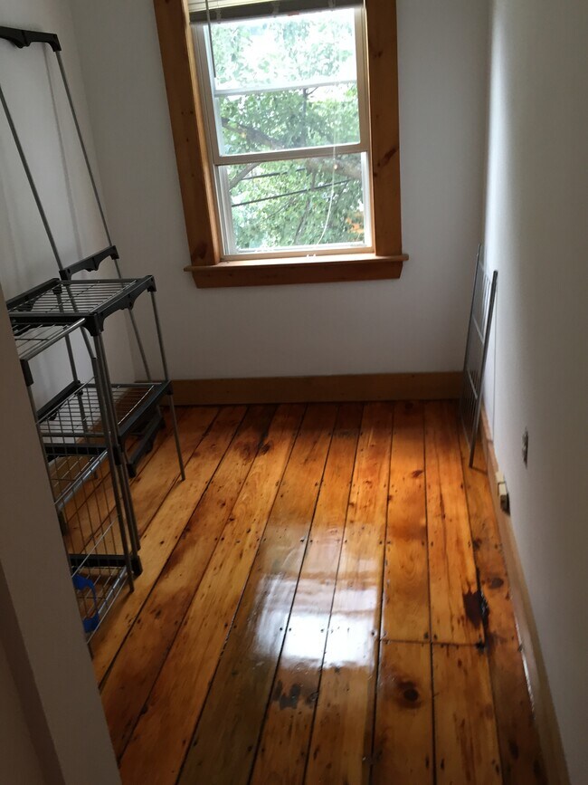 6 Plymouth St, Unit 2 in Cambridge, MA - Foto de edificio - Building Photo