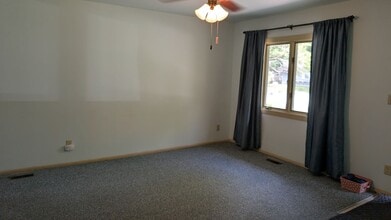 2805 Lawndale Dr in Champaign, IL - Building Photo - Building Photo