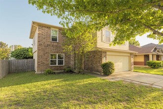 162 Madisons Way in Buda, TX - Foto de edificio - Building Photo