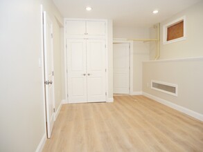 6 Beals St, Unit B3 in Brookline, MA - Building Photo - Building Photo