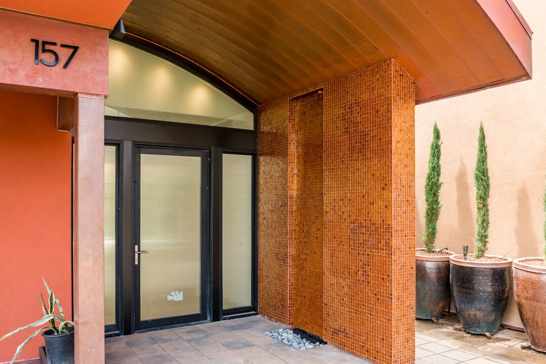 157 W Leucadia Blvd in Encinitas, CA - Building Photo