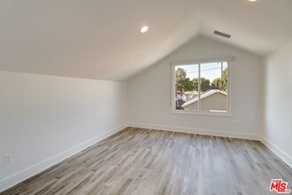 273 N Clark St in Orange, CA - Building Photo - Building Photo